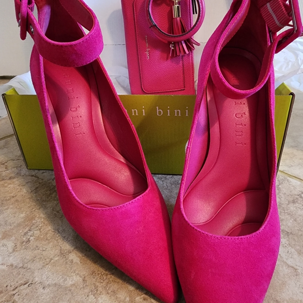 Barbie pink heels